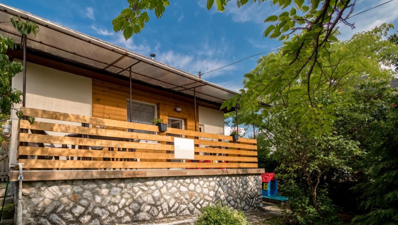 Lianne Apartmanház Miskolc Exterior foto